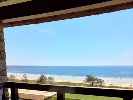 Location de vacances vue mer - Les pieds dans l'eau