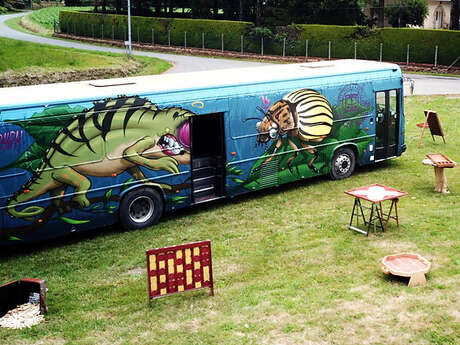 Escape bus