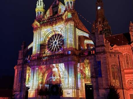 Projection vidéo sur la basilique de Sainte-Anne d'Auray