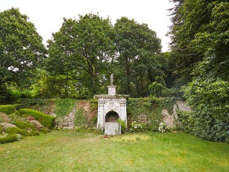 Les Flâneries baldiviennes :  Quinipily : des moulins, un colombier, une piscine