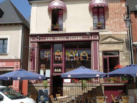 Les Trois Piliers