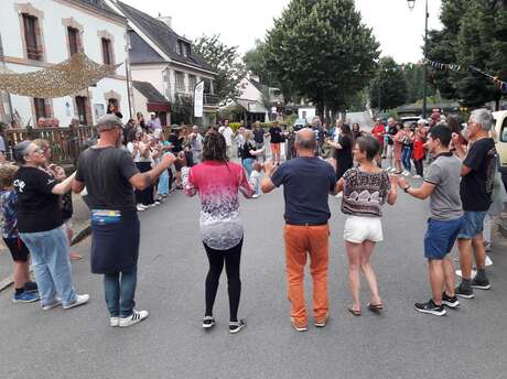 Les petites échappées : initiation à la danse bretonne