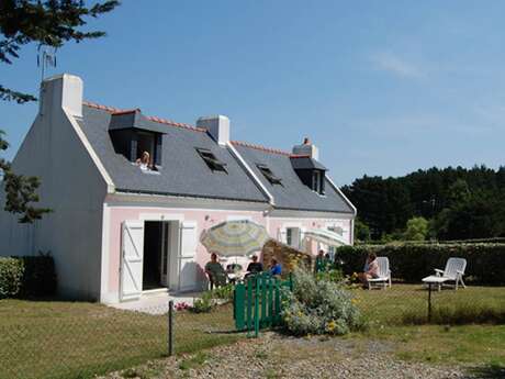 Clévacances - Meublé 056MS000347 - "Maison SUROIT avec jardin et terrasse privés à 400m de la plage"