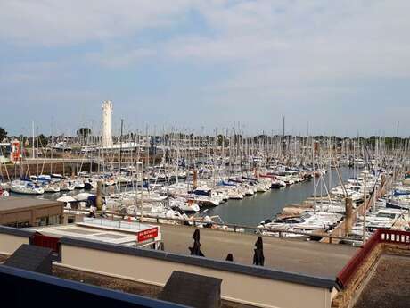 Appartement Port du CROUESTY dans résidence avec piscine