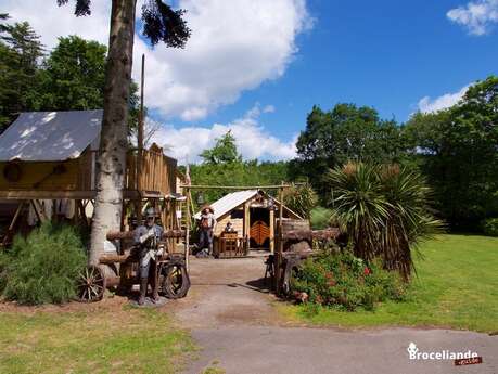 Campement Western du camping d'Aleth