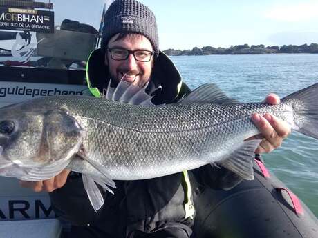 Mickaël RIO - Guide de Pêche Professionnel - Golfe du Morbihan