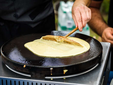 Tournez des crêpes sucrées et salées !
