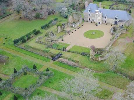 Château et Jardins du Château de Kerambar'h