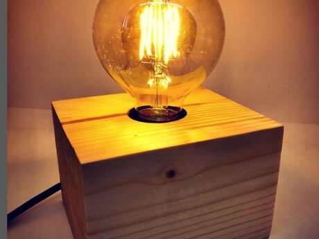 Atelier fabrication d'une lampe Design en bois