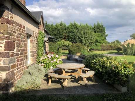Meublé de tourisme > Cottage Le Giré Meublé de tourisme > Cottage Le Giré