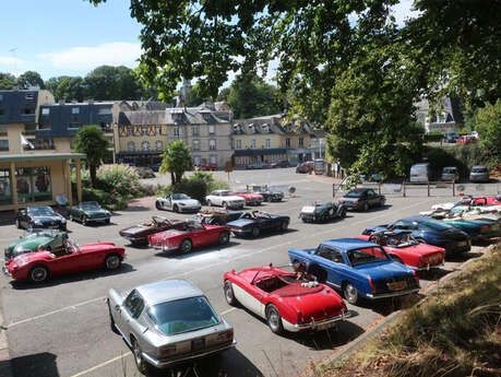 Exposition de véhicules anciens, sportifs ou prestigieux : « Cars & Coffee »