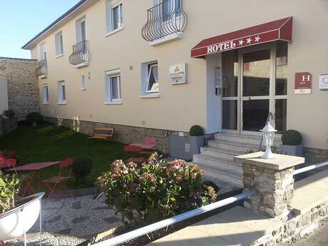 Hôtel Le Chapeau Rouge