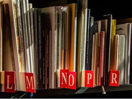 Vente de livres d'occasion de la médiathèque