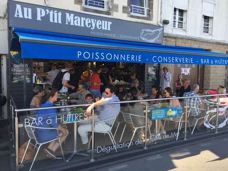 Au P'tit Mareyeur - Bar à huîtres Au P'tit Mareyeur - Bar à huîtres