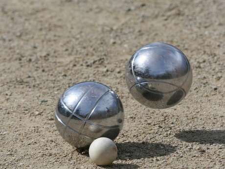 Concours de pétanque