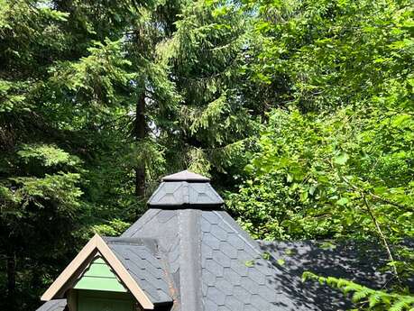 Camping Moulin de la Geneste - Maison du hobbit