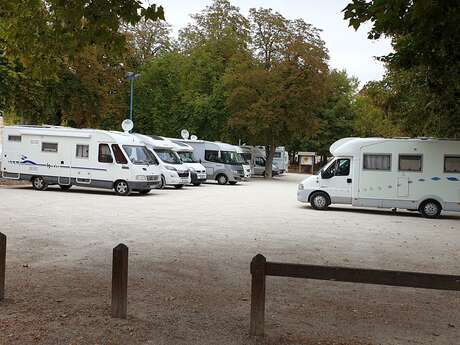 Aire de Camping-Car de Lussac