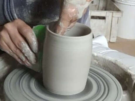 Les Demains dans la Terre | Atelier poterie