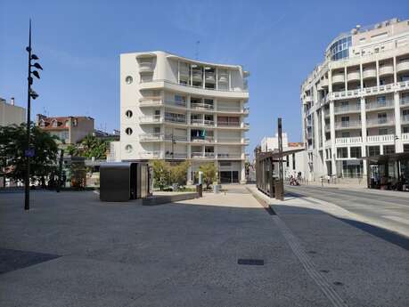 Toilettes Place d'Espagne