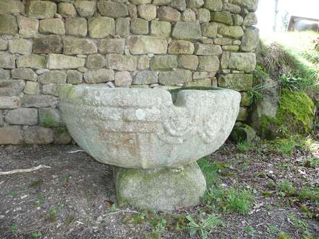 La vasque baptismale des Bains d'en Haut