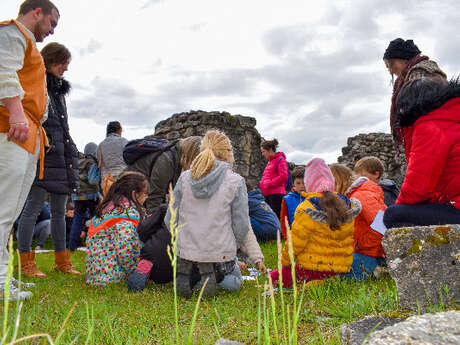 A la recherche du trésor au Château de Ventadour