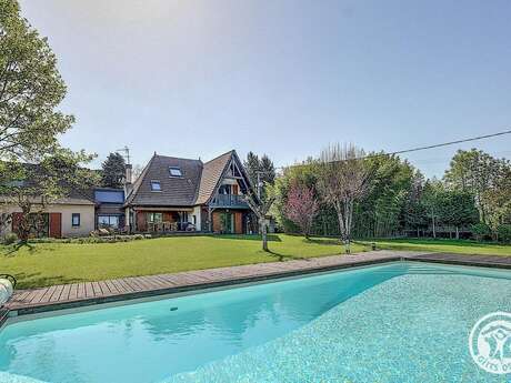 Location Bayat pour 10 personnes