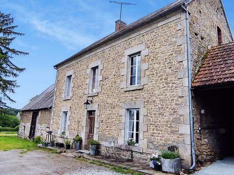 MAISON DE CHARME LA VALLADE