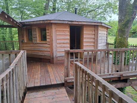 Les loges du temps | Cabane perchée dans les arbres