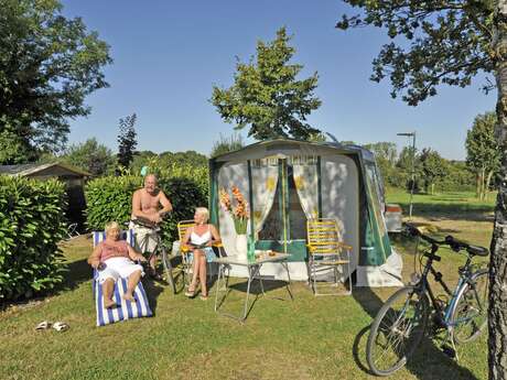 Camping Ouches de Budelle