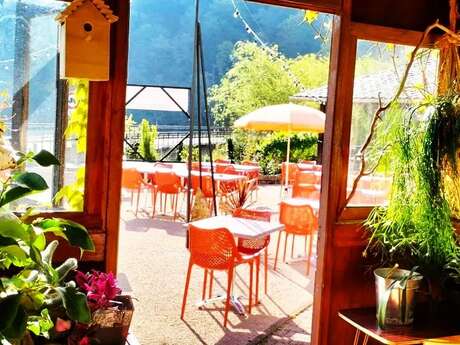 Au Triolet Café