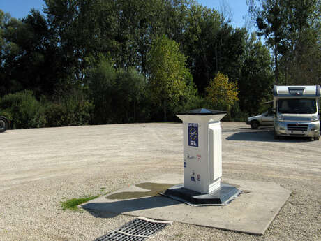 Aire de Camping-Car d'Usson