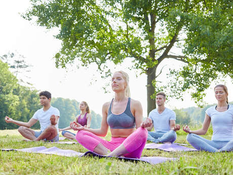 Cours de yoga à la ferme