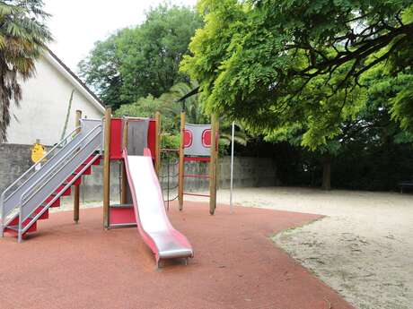 Aire de jeux-Ader