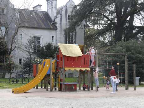 Aire de jeux - Parc Lawrance