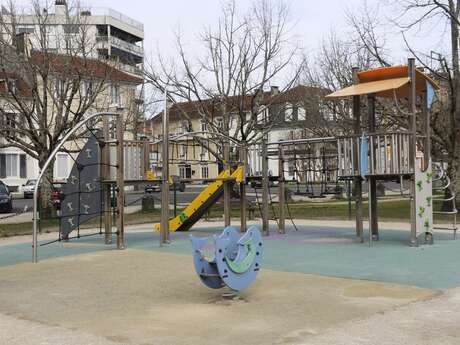 Aire de jeux - Place de Verdun Nord