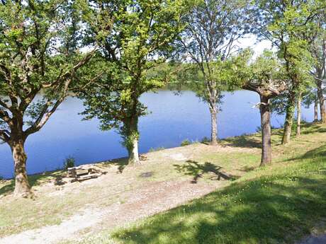 Aire de pique nique - Lac de Jousseau