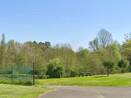 Aire de pique nique - Plan d'eau de Verrières