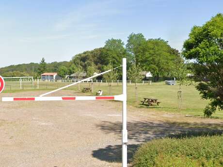 Aire de pique nique - Stade de Le Vigeant