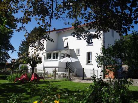 La Maison Blanche et bleue