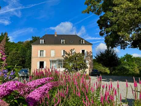 Château du Tirondet : Chambre d'hôte La Sellerie