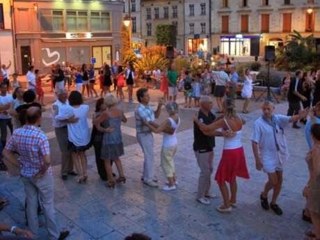 Les Estivales | Les jeudis ça danse!