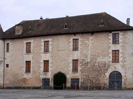 Boucle des tours de Vernode à Tocane