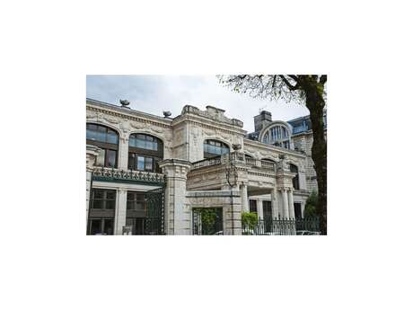 Fer forgé et savoir-faire : l'hôtel de France et le lycée Louis Barthou