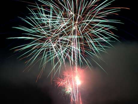 Feu d'artifice au Lac du Deiro