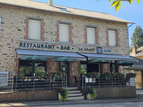 Le Saint Y bar