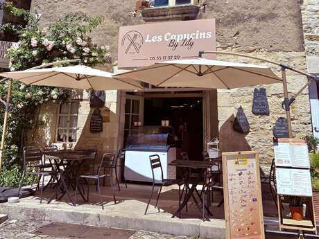 Les Capucins by Lily