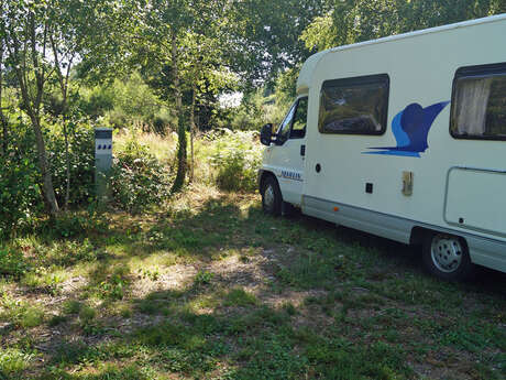 Aire d'accueil de camping-cars du Moulin de Lachaud