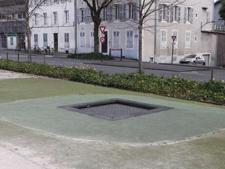 Aire de jeux - Place de Verdun Sud