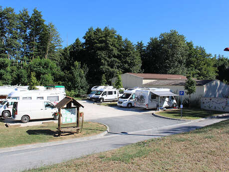 Aire communale de Lembras