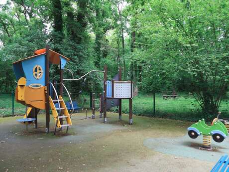 Aire de Jeux plaine des sports